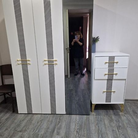 Larisa Apartment Tbilisi Exteriör bild
