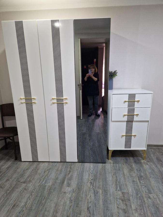 Larisa Apartment Tbilisi Exteriör bild