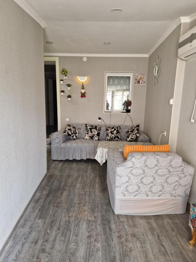 Larisa Apartment Tbilisi Exteriör bild